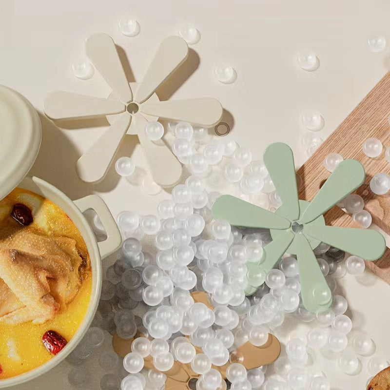 4Pcs Silicone Mat Dishes Insulation Pad Tree Shape Trivet Set Coaster for Teapot Hot Pots Halloween Placemats Table Gift Kitchen Gadgets